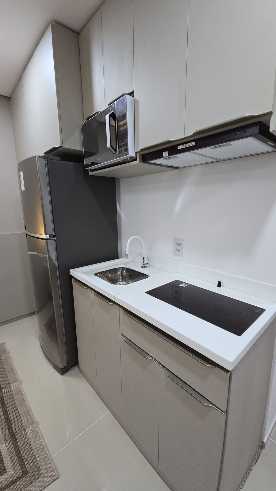 Blue Tree Premium - Flat Mobiliado