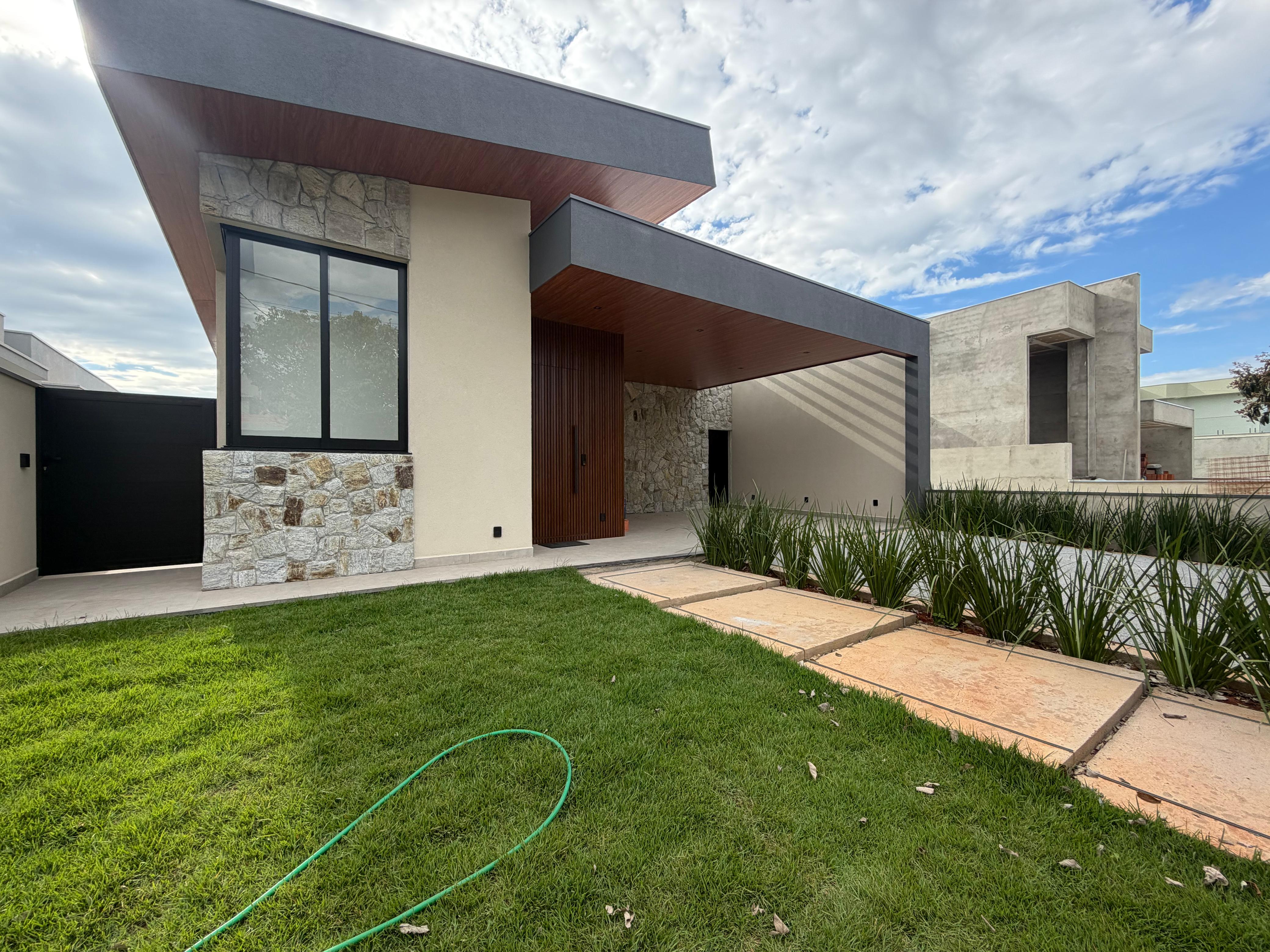 Casa em condomínio - Venda