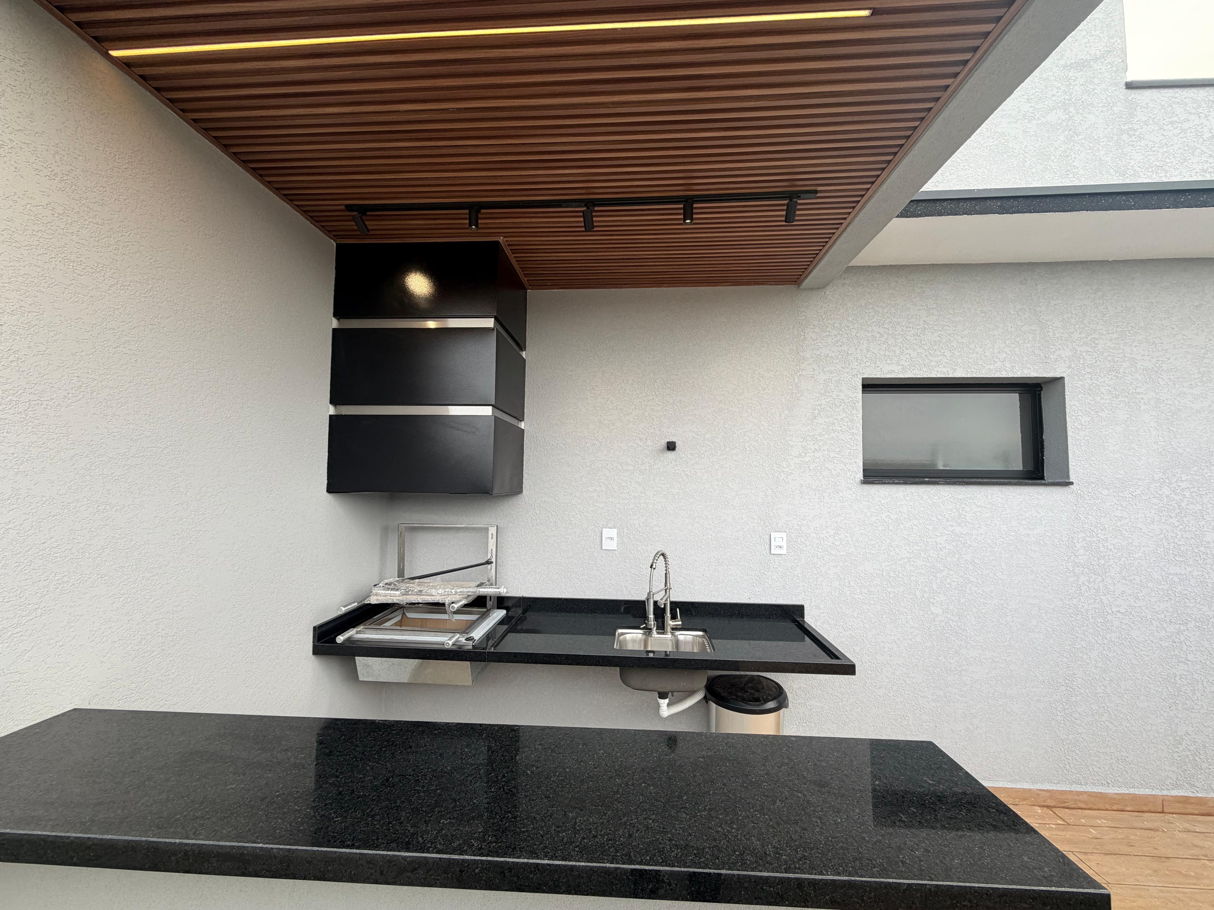 Casa à Venda em Boituva no Residencial Reserva dos Ipês - 3 Quartos ( 1 Suíte)