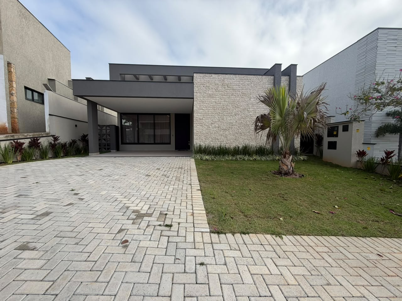 Casa em condomínio - Venda