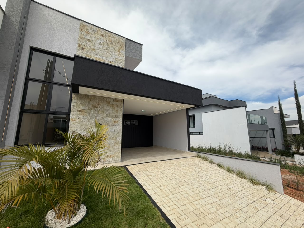 Casa em condomínio - Venda