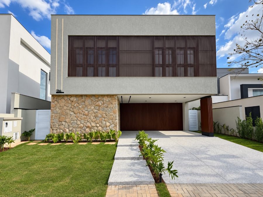 Casa em condomínio