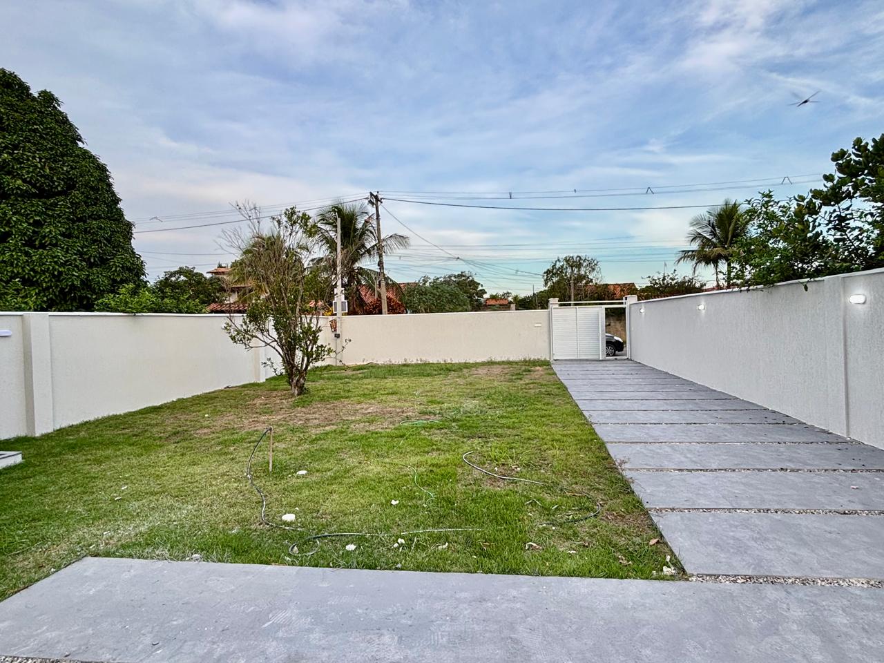  Casa linear e independente com 3 quartos no São Bento da Lagoa, Itaipuaçu, Maricá(RJ)