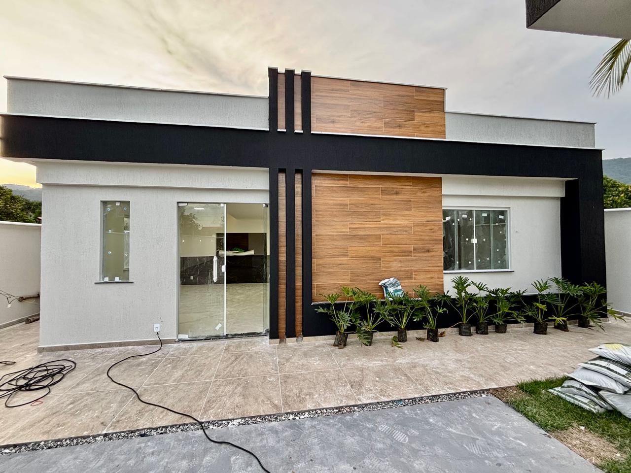  Casa linear e independente com 3 quartos no São Bento da Lagoa, Itaipuaçu, Maricá(RJ)