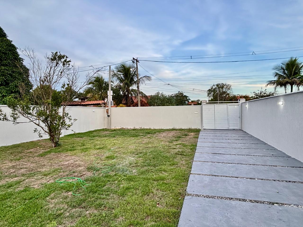  Casa linear e independente com 3 quartos no São Bento da Lagoa, Itaipuaçu, Maricá(RJ)