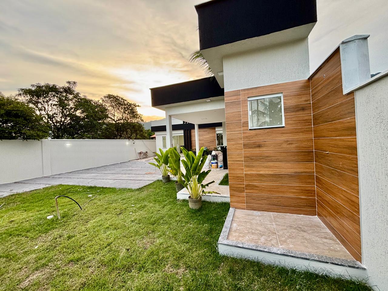  Casa linear e independente com 3 quartos no São Bento da Lagoa, Itaipuaçu, Maricá(RJ)