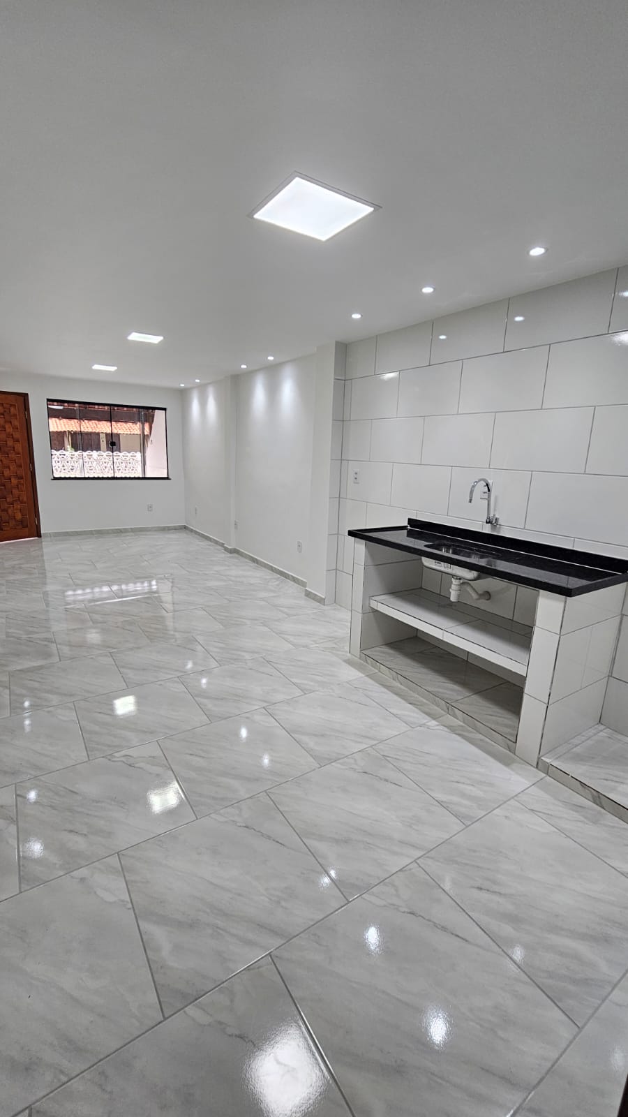 Casa duplex em condomínio à venda no Barroco, em Itaipuaçu, Maricá.