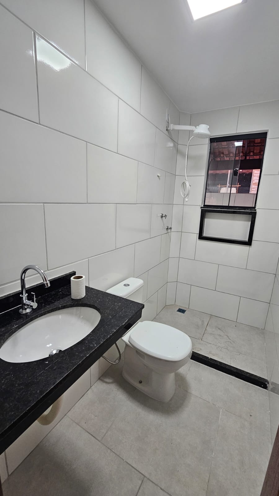 Casa duplex em condomínio à venda no Barroco, em Itaipuaçu, Maricá.