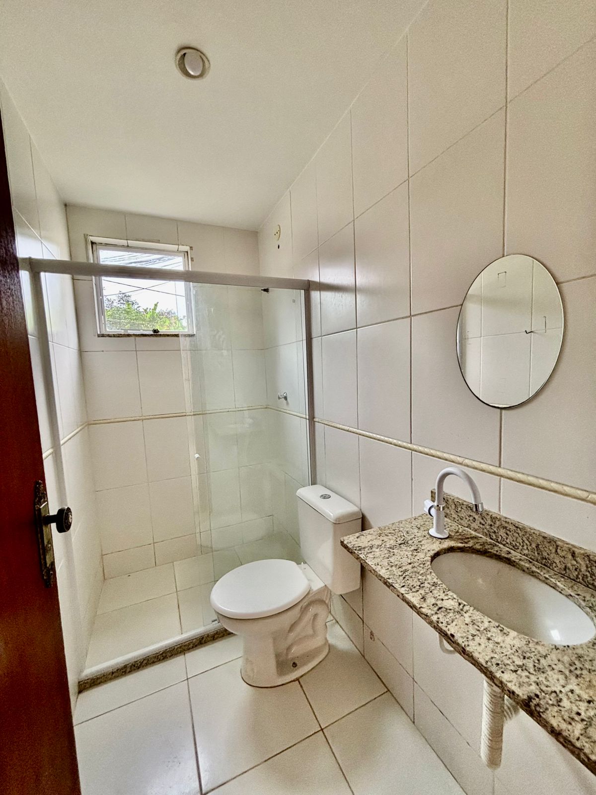 Apartamento térreo com 2 quartos à venda em condomínio em Maricá (RJ)!