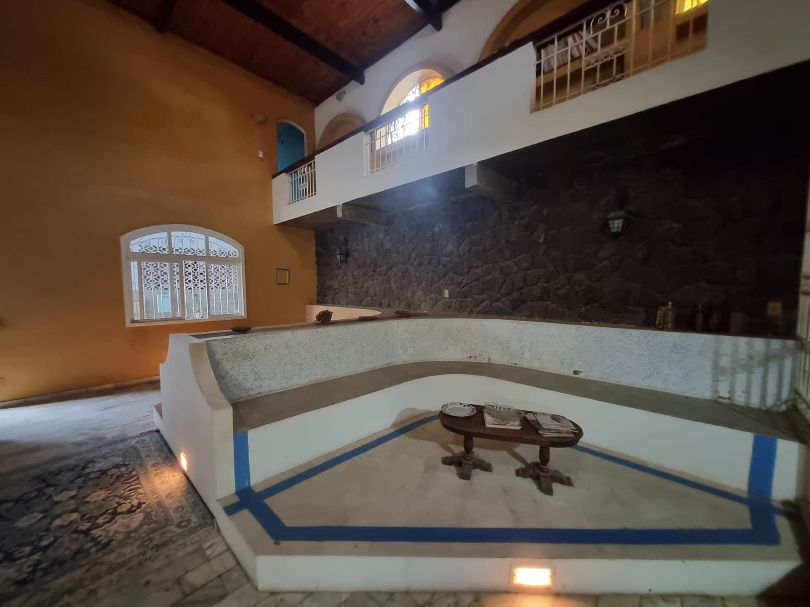 Espaçosa casa comercial para alugar no Barroco, Itaipuaçu, Maricá(RJ)