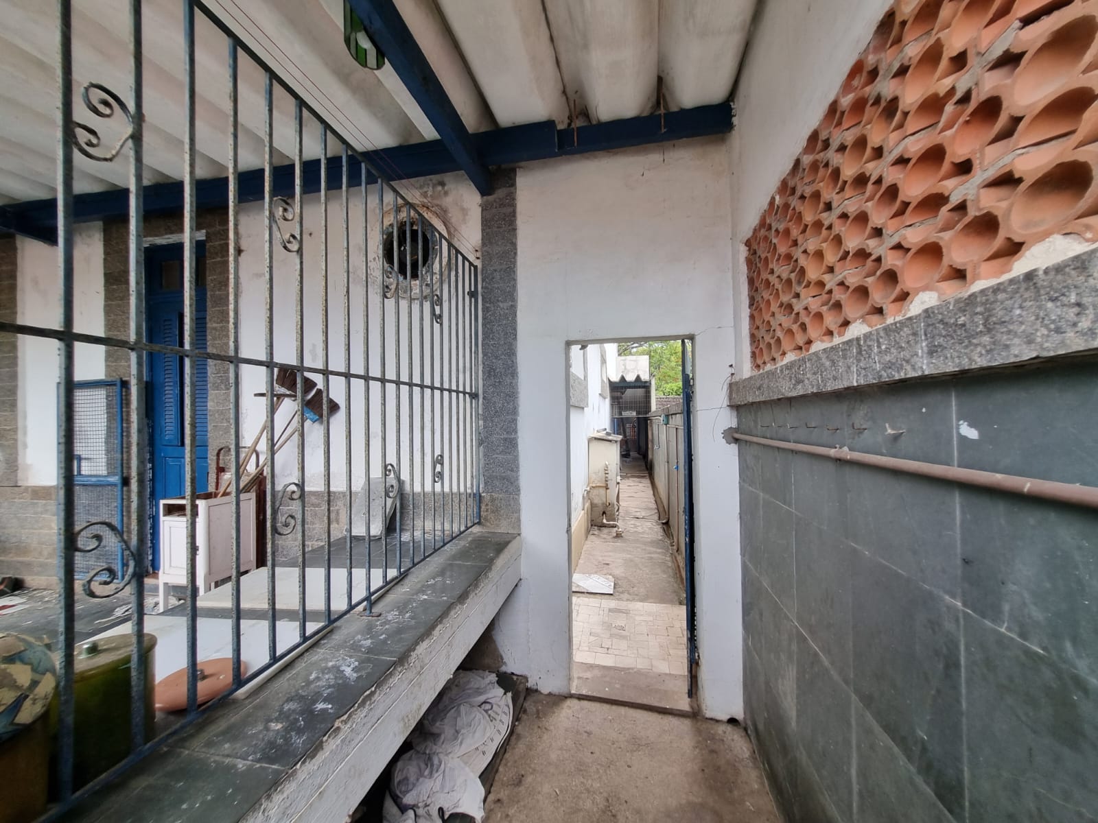 Espaçosa casa comercial para alugar no Barroco, Itaipuaçu, Maricá(RJ)