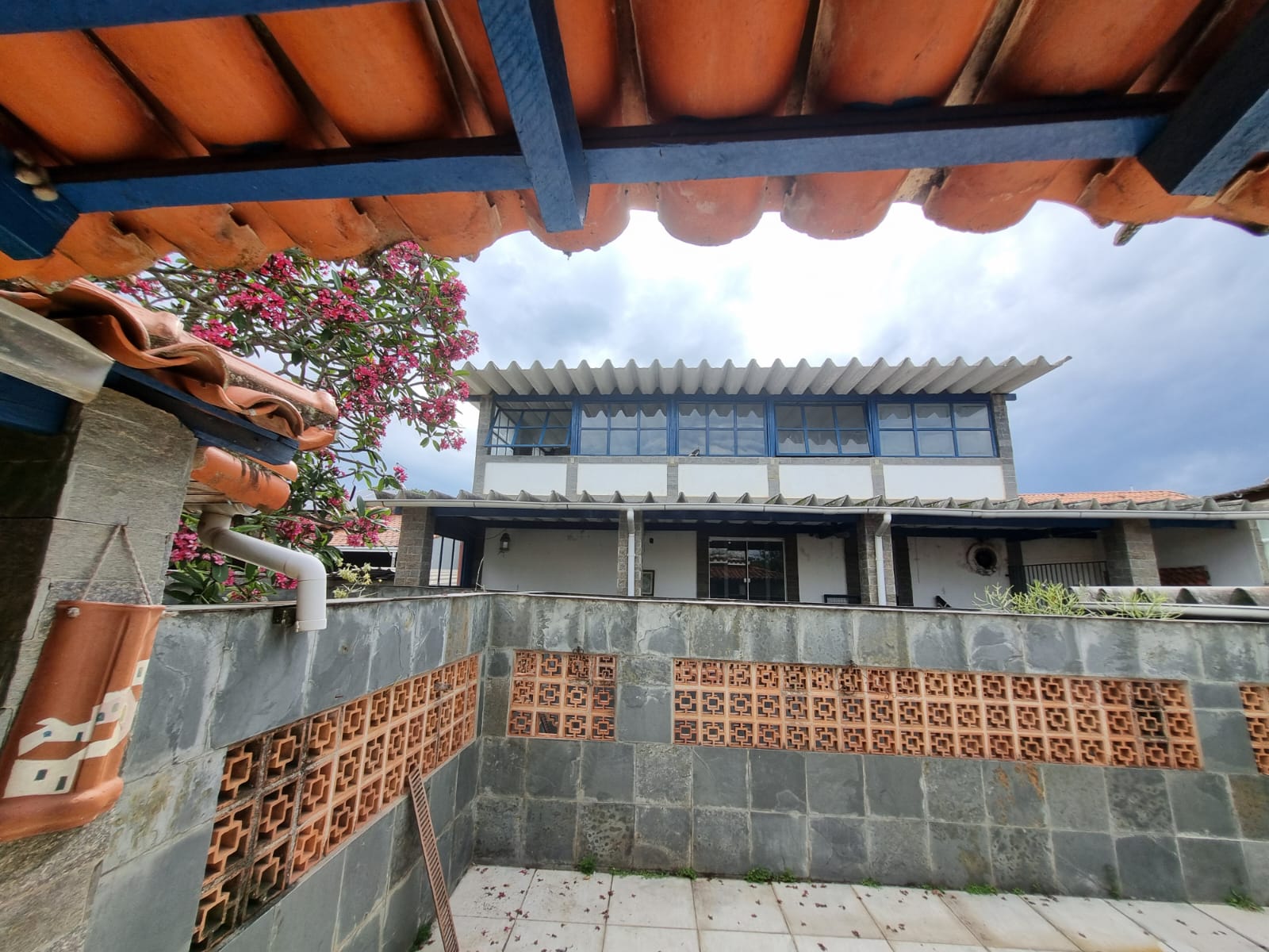 Espaçosa casa comercial para alugar no Barroco, Itaipuaçu, Maricá(RJ)