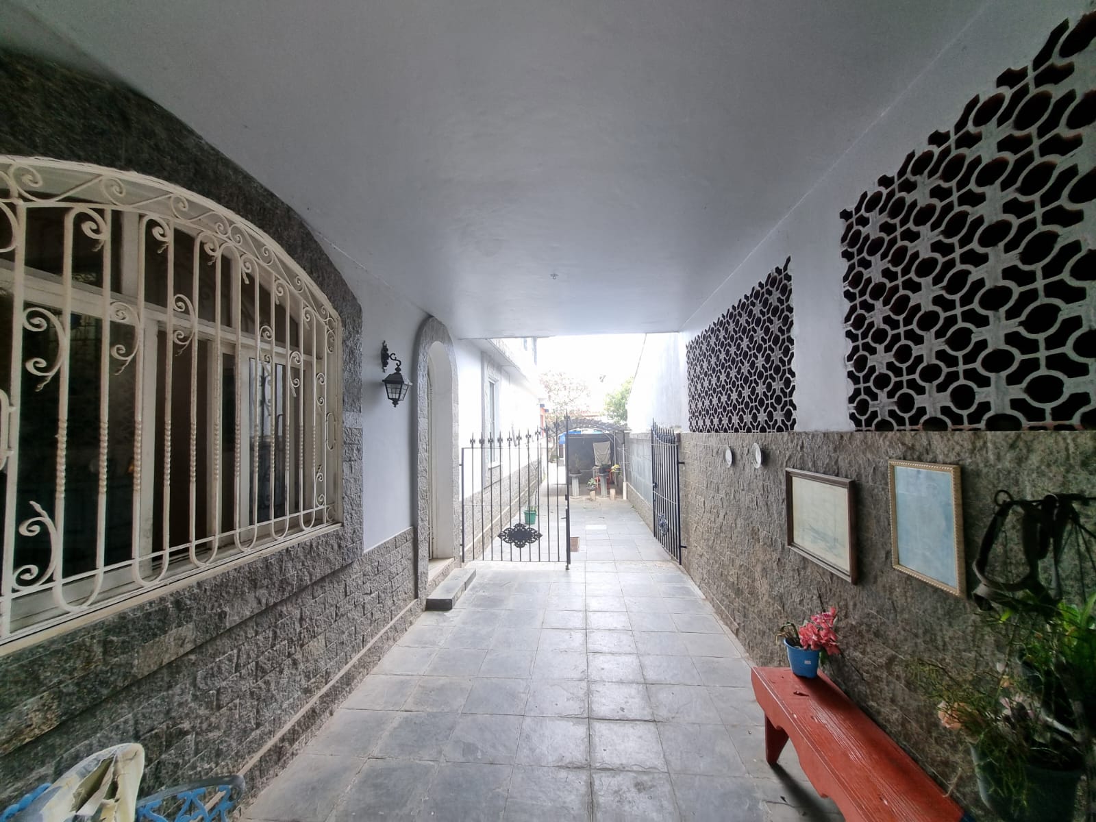 Espaçosa casa comercial para alugar no Barroco, Itaipuaçu, Maricá(RJ)