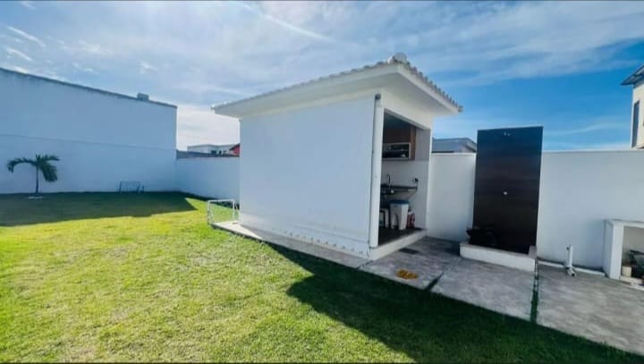 Casa mobiliada com 3 quartos para locação no Jardim Atlântico, em Itaipuaçu, Maricá (RJ)!