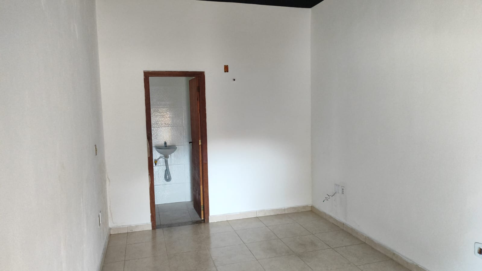 Loja comercial para locação em Itaipuaçu, Maricá (RJ)!