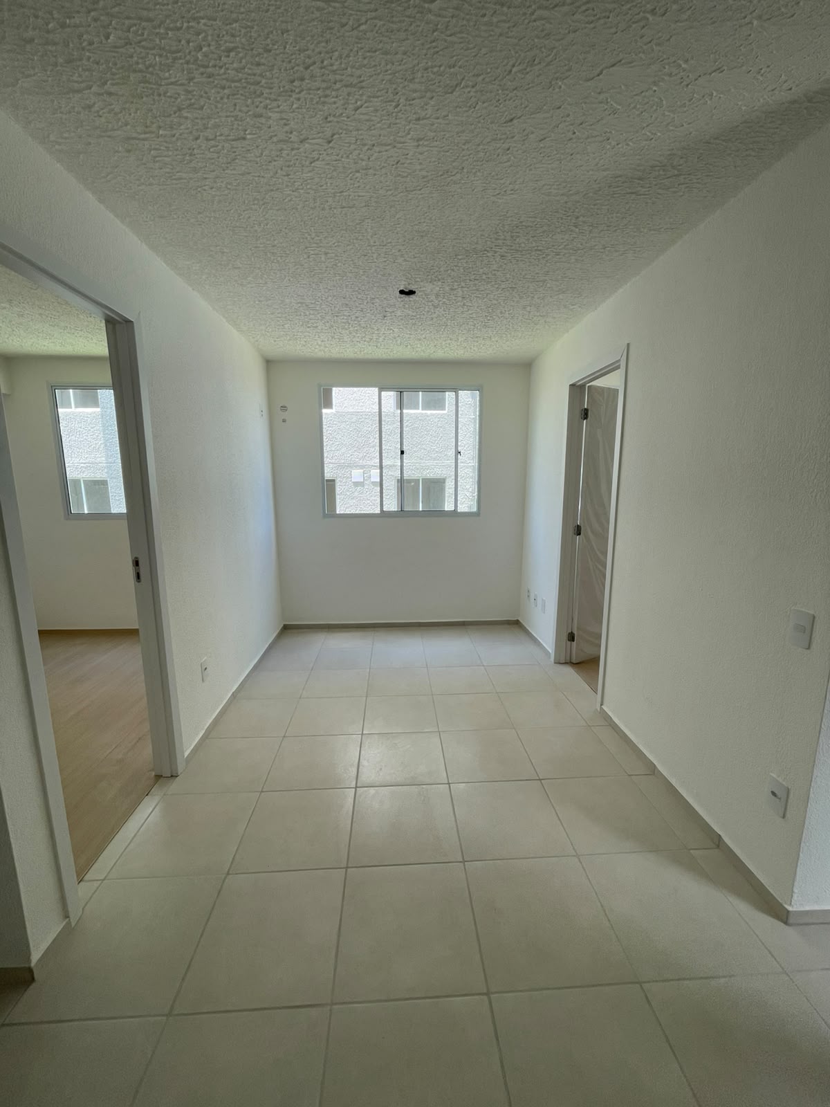 Sofisticado Apartamento para locação no Condomínio Residencial Conquista Oceânica
