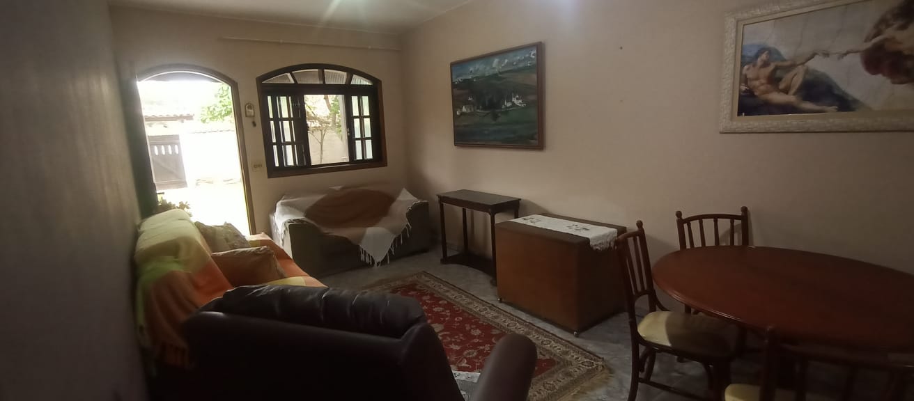Casa semimobiliada com 2 quartos para locação em Chácaras de Inoã, Maricá (RJ)!