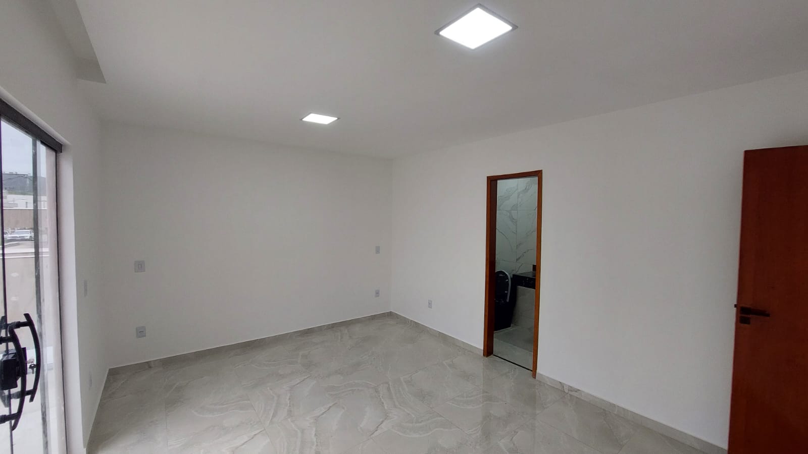 Casa duplex com 2 suítes em Condomínio fechado em Ubatiba, Maricá(RJ)