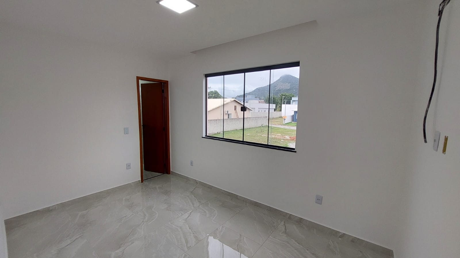  Casa duplex com 2 suítes em Condomínio fechado em Ubatiba, Maricá(RJ)