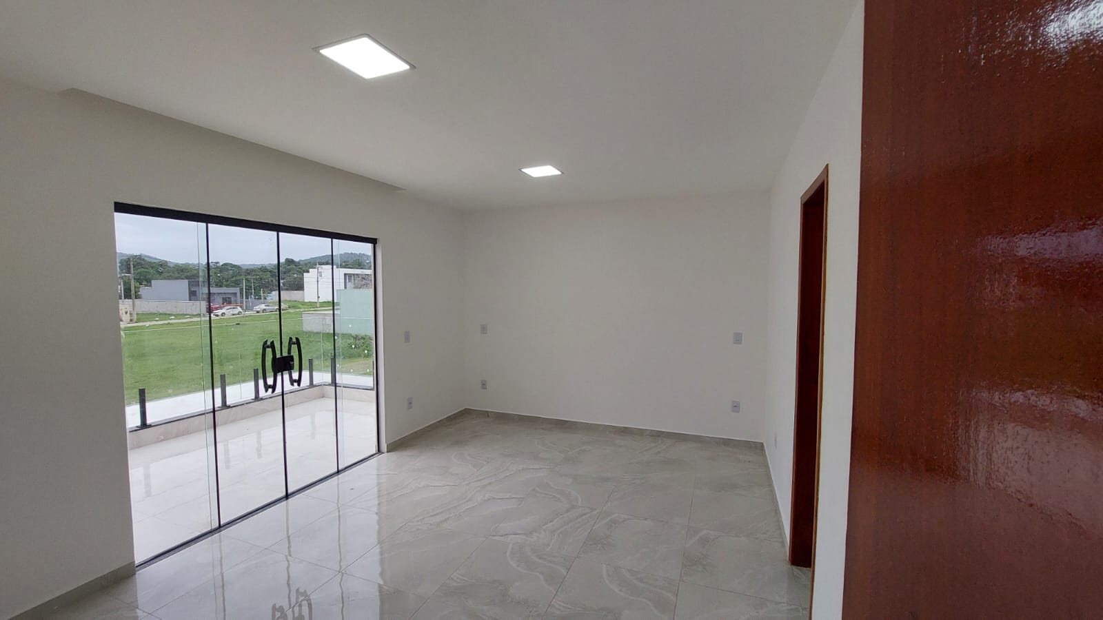  Casa duplex com 2 suítes em Condomínio fechado em Ubatiba, Maricá(RJ)