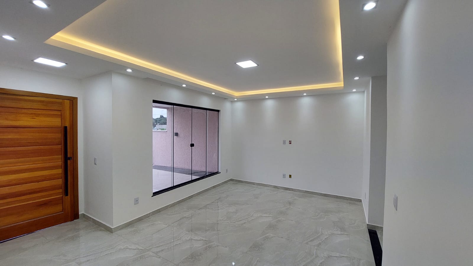  Casa duplex com 2 suítes em Condomínio fechado em Ubatiba, Maricá(RJ)