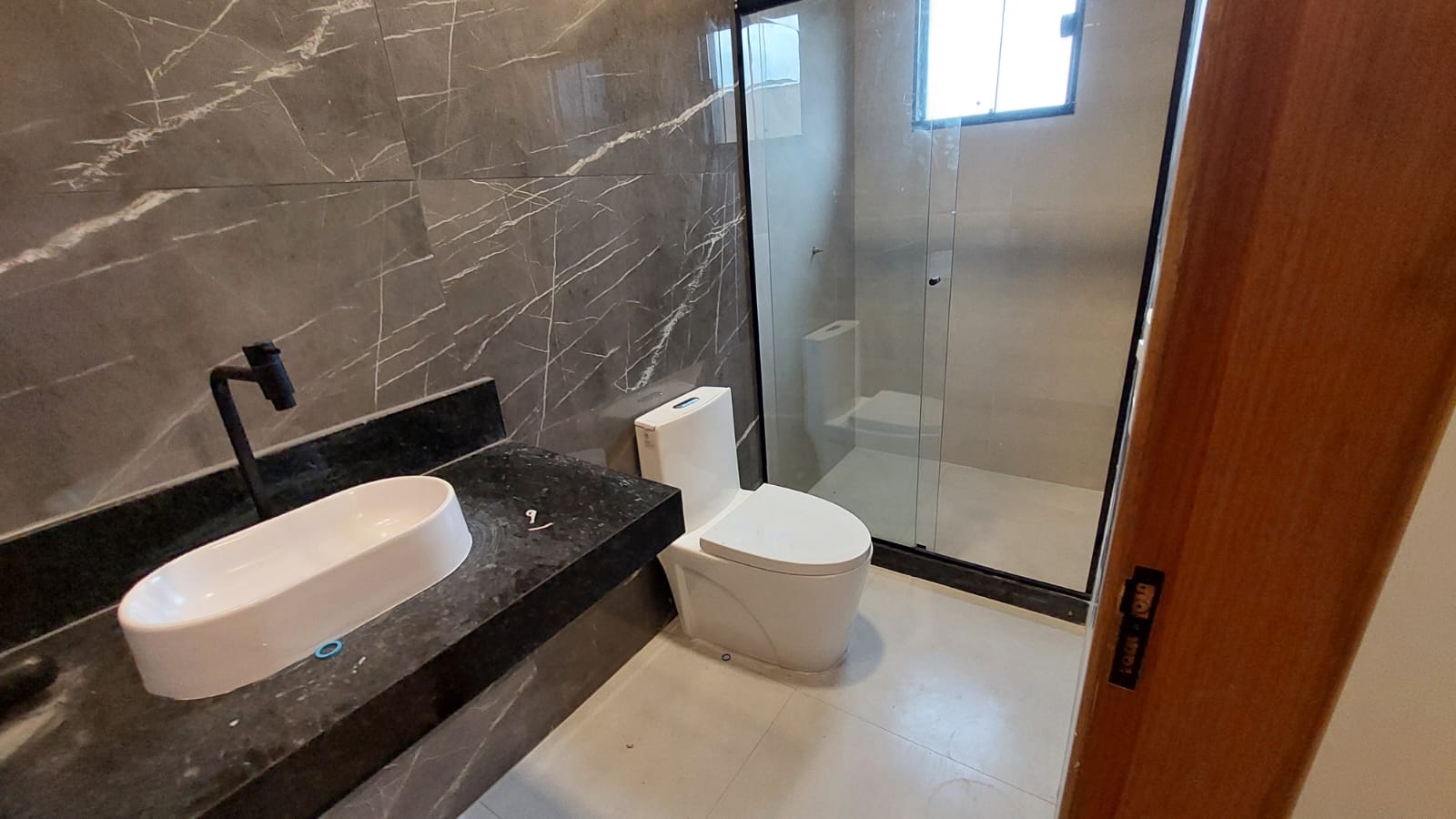 Casa à venda com 3 quartos em condomínio fechado, em Ubatiba, Maricá(RJ)