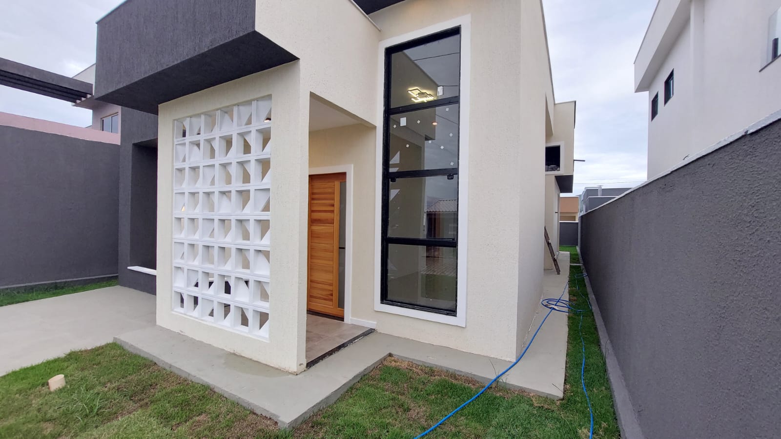 Casa à venda com 3 quartos em condomínio fechado, em Ubatiba, Maricá(RJ)
