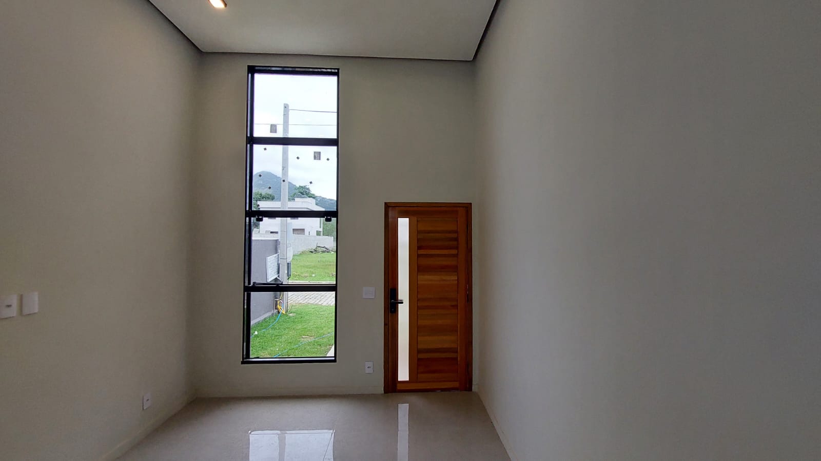Casa à venda com 3 quartos em condomínio fechado, em Ubatiba, Maricá(RJ)