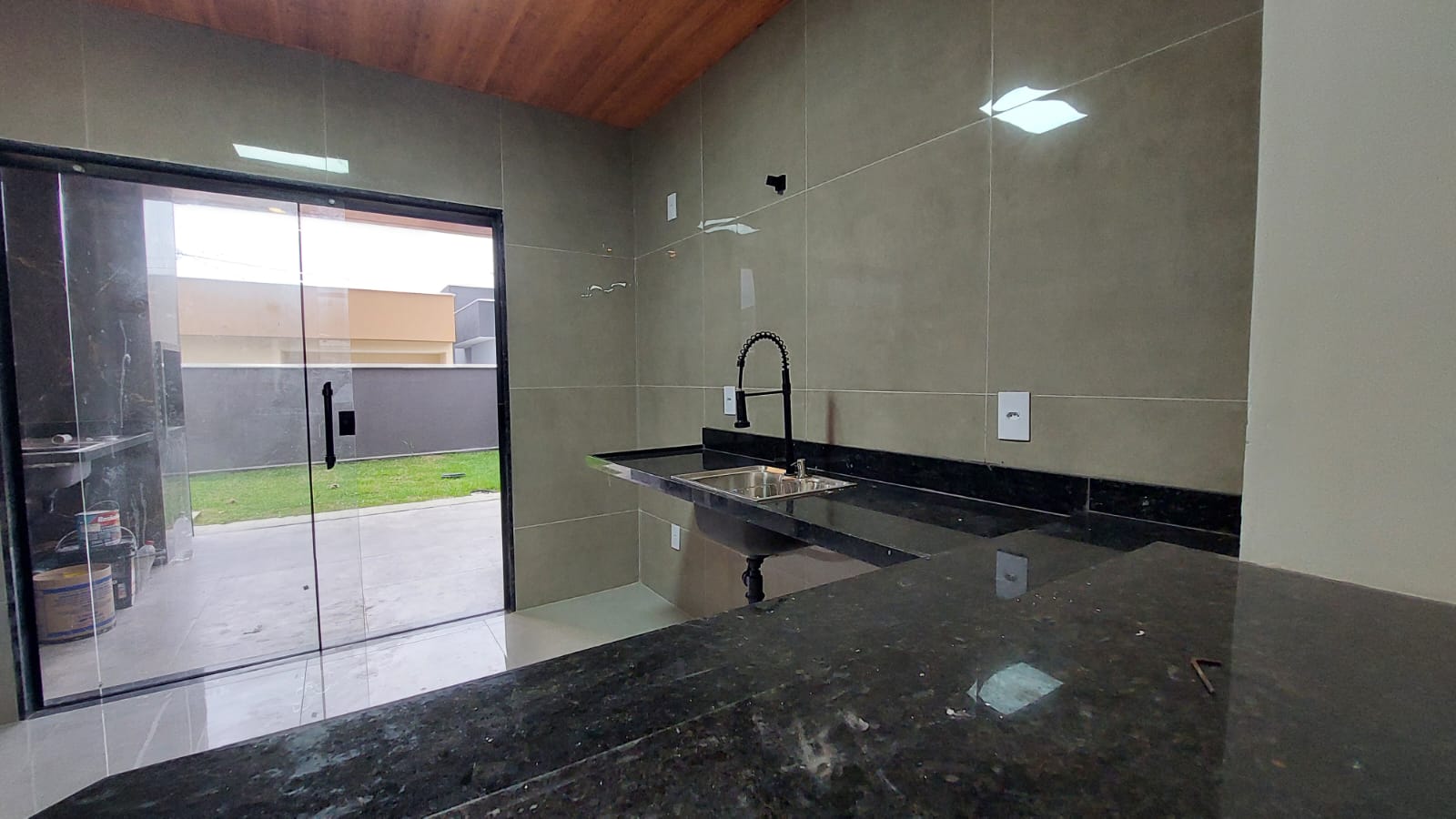 Casa à venda com 3 quartos em condomínio fechado, em Ubatiba, Maricá(RJ)