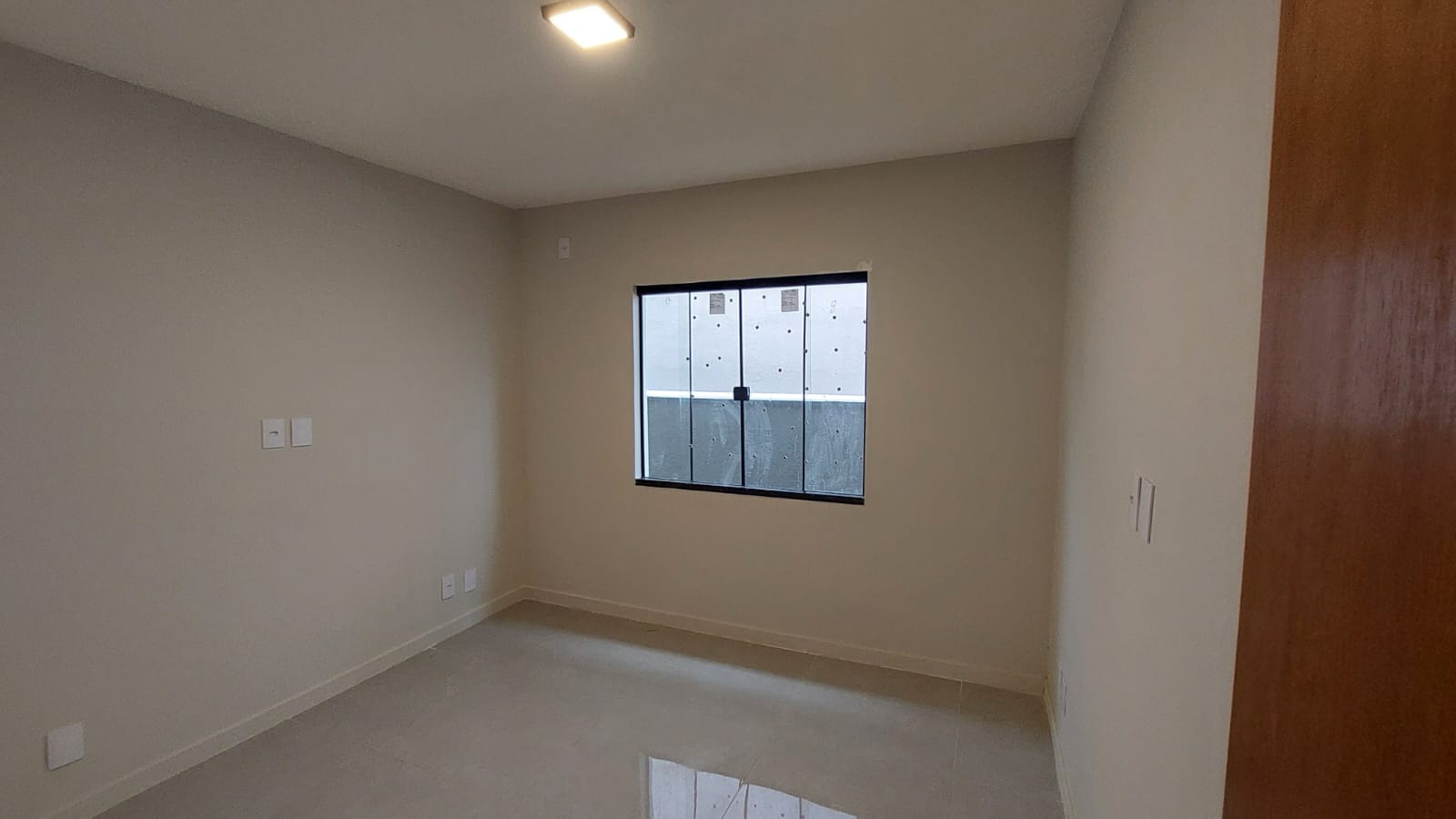 Casa à venda com 3 quartos em condomínio fechado, em Ubatiba, Maricá(RJ)