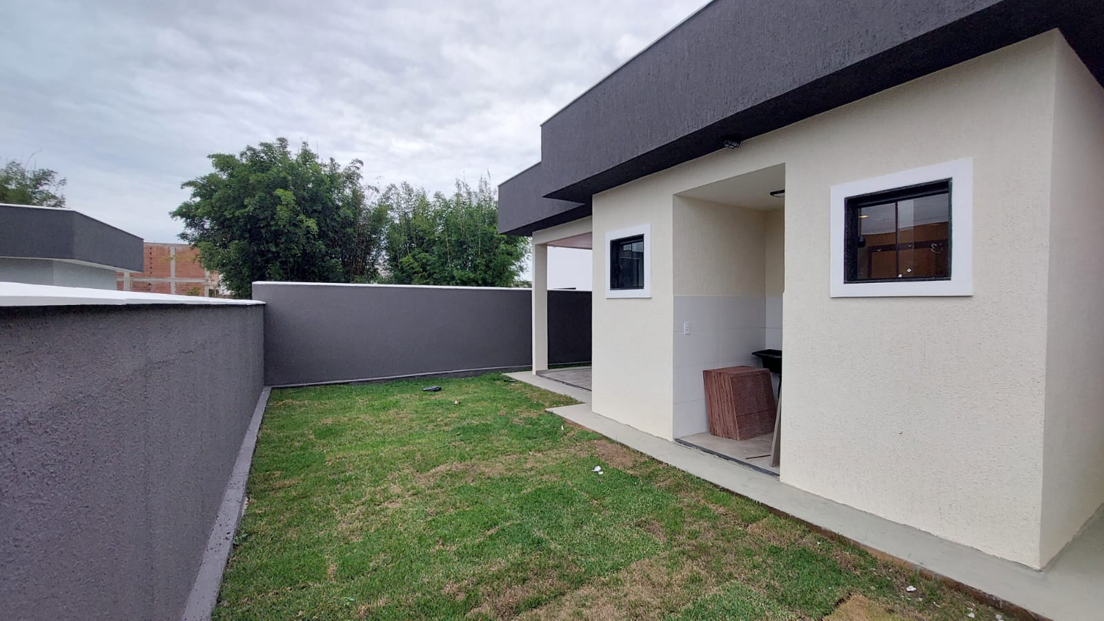 Casa à venda com 3 quartos em condomínio fechado, em Ubatiba, Maricá(RJ)