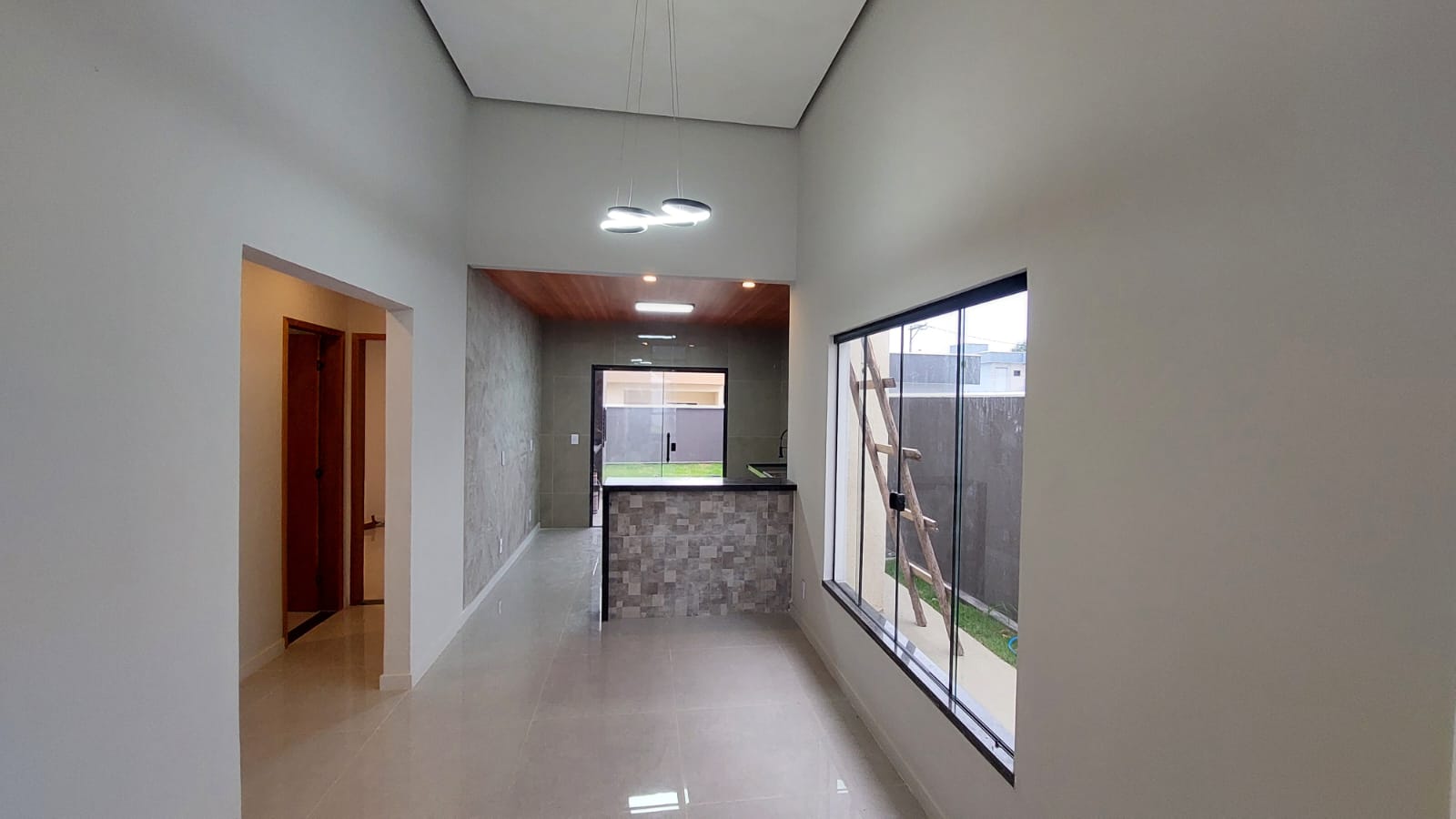 Casa à venda com 3 quartos em condomínio fechado, em Ubatiba, Maricá(RJ)