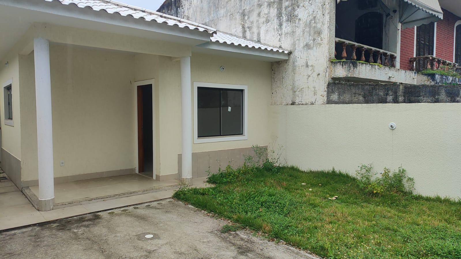 Casa com 3 quartos e garagem para locação no Jardim Atlântico Oeste, em Itaipuaçu, Maricá (RJ)!