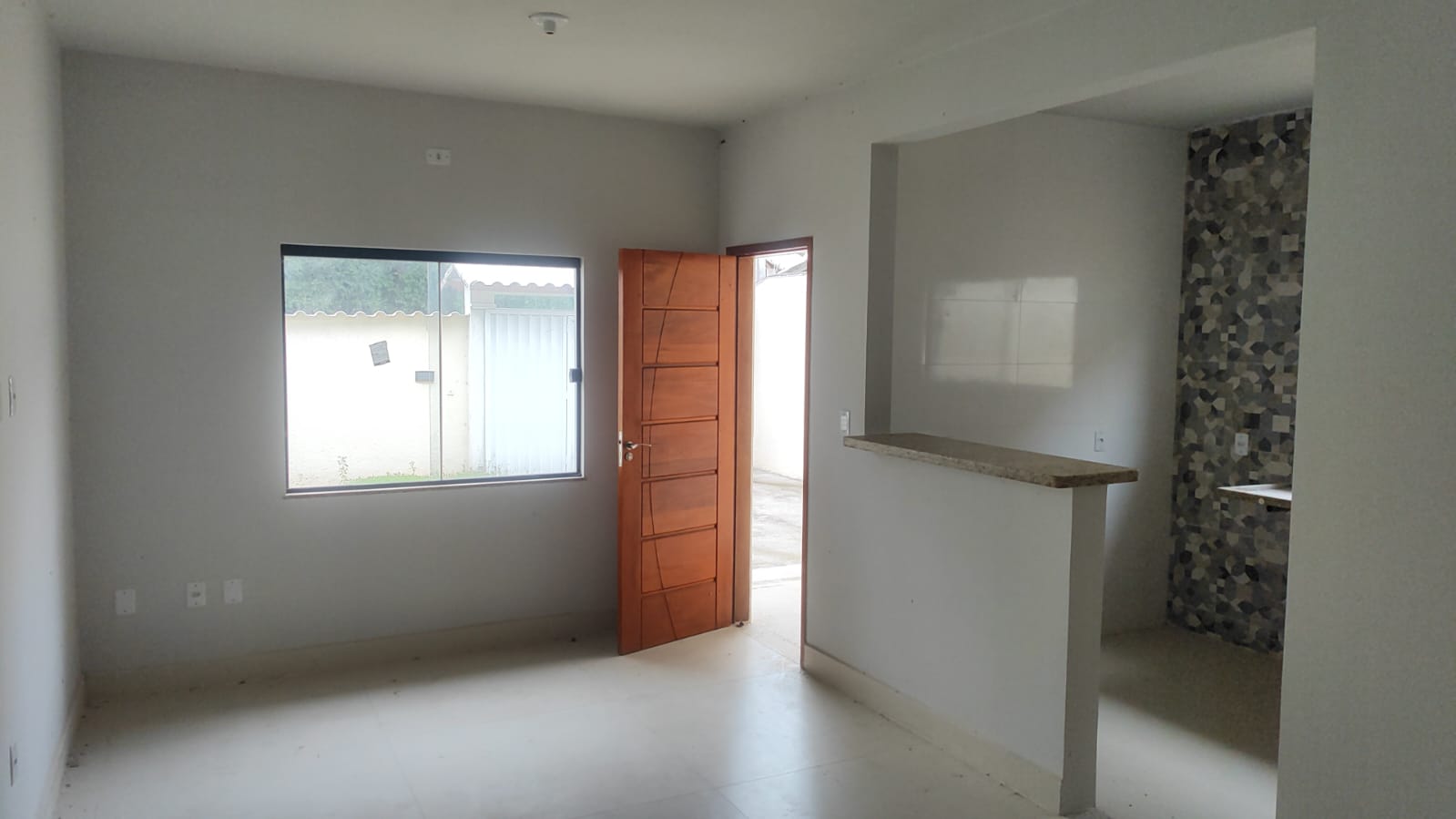 Casa com 3 quartos e garagem para locação no Jardim Atlântico Oeste, em Itaipuaçu, Maricá (RJ)!