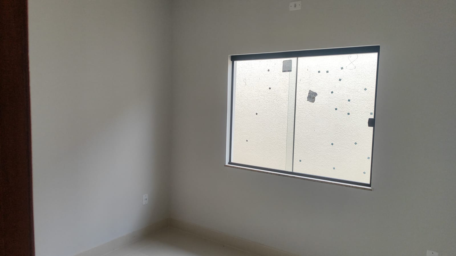 Casa com 3 quartos e garagem para locação no Jardim Atlântico Oeste, em Itaipuaçu, Maricá (RJ)!