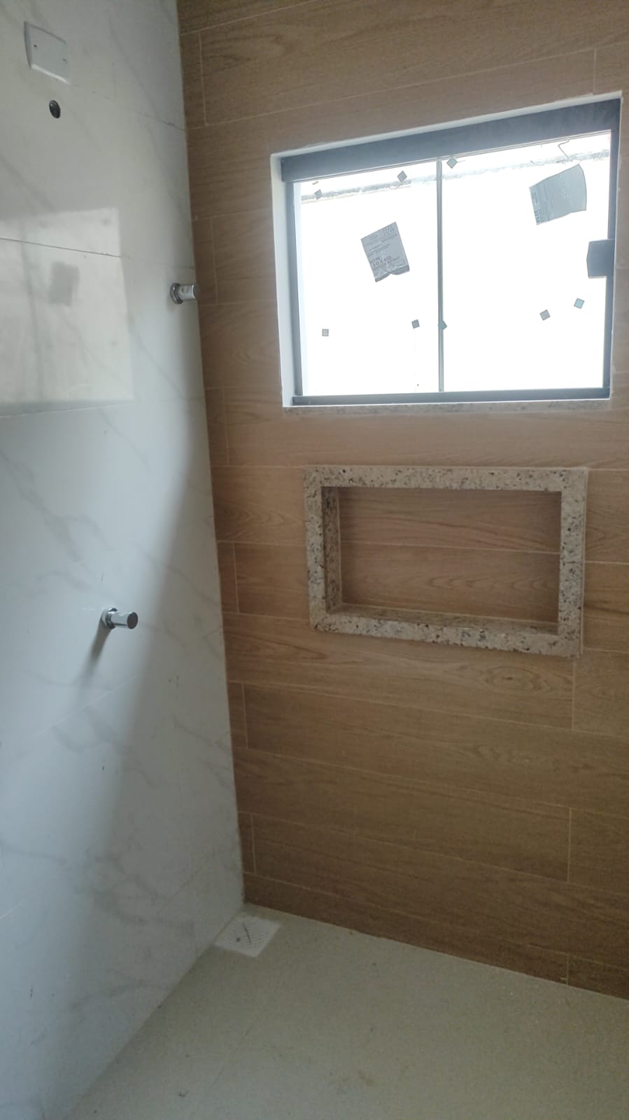 Casa com 3 quartos e garagem para locação no Jardim Atlântico Oeste, em Itaipuaçu, Maricá (RJ)!
