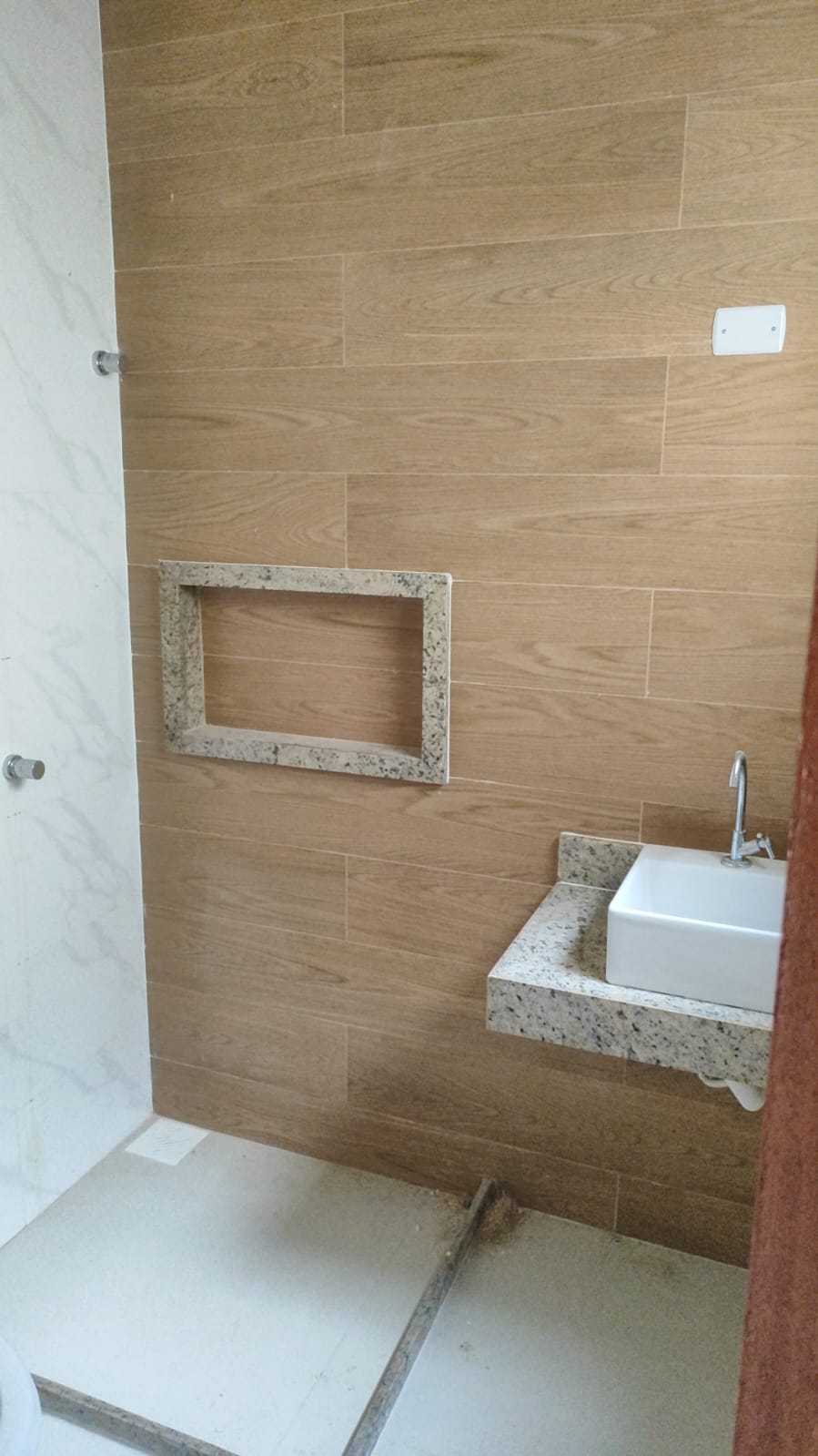 Casa com 3 quartos e garagem para locação no Jardim Atlântico Oeste, em Itaipuaçu, Maricá (RJ)!