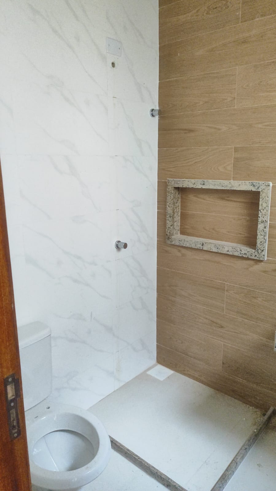 Casa com 3 quartos e garagem para locação no Jardim Atlântico Oeste, em Itaipuaçu, Maricá (RJ)!
