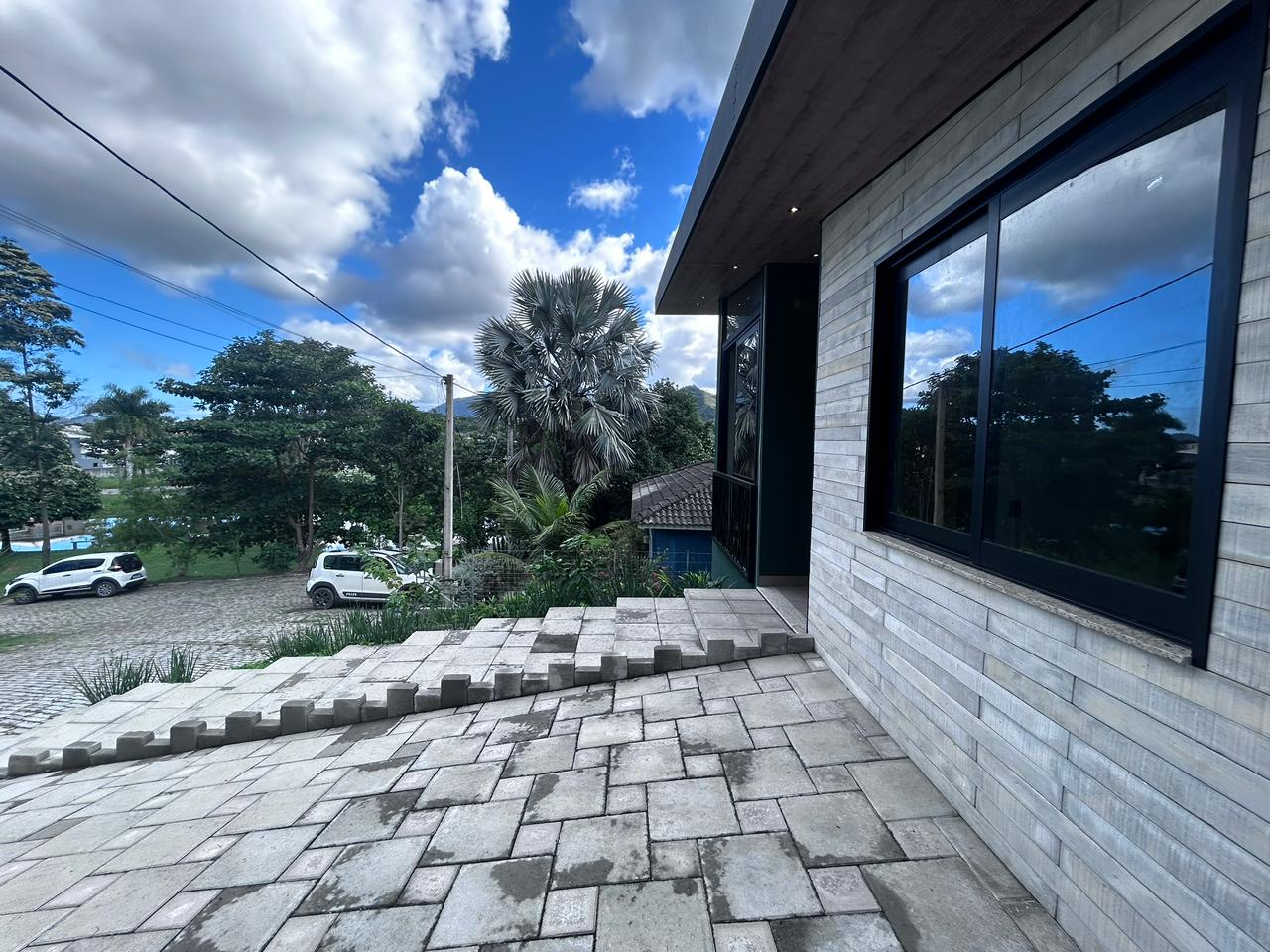 Casa alto padrão com 4 quartos à venda no Condomínio Ubatã, em Maricá (RJ)!