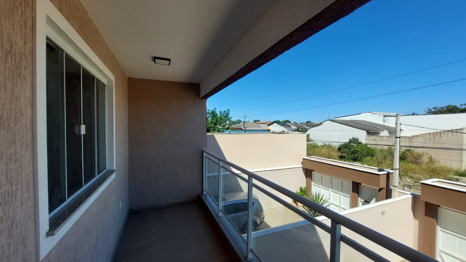Duplex com 5 quartos e churrasqueira à venda no Jardim Atlântico Leste, Itaipuaçu, Maricá(RJ)