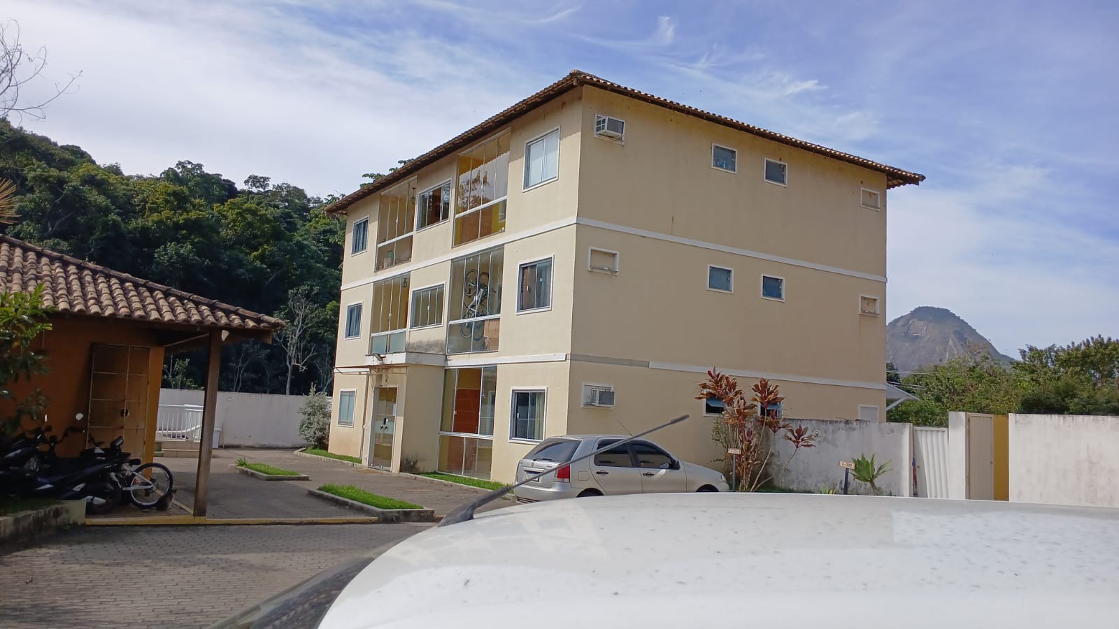 Apartamento em Condomínio fechado em Chácaras de Inoã, Itaipuaçu, Maricá  em Maricá