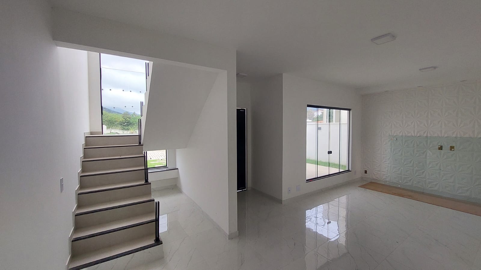 Casa com 2 quartos à venda em condomínio fechado, em Ubatiba, Maricá (RJ)