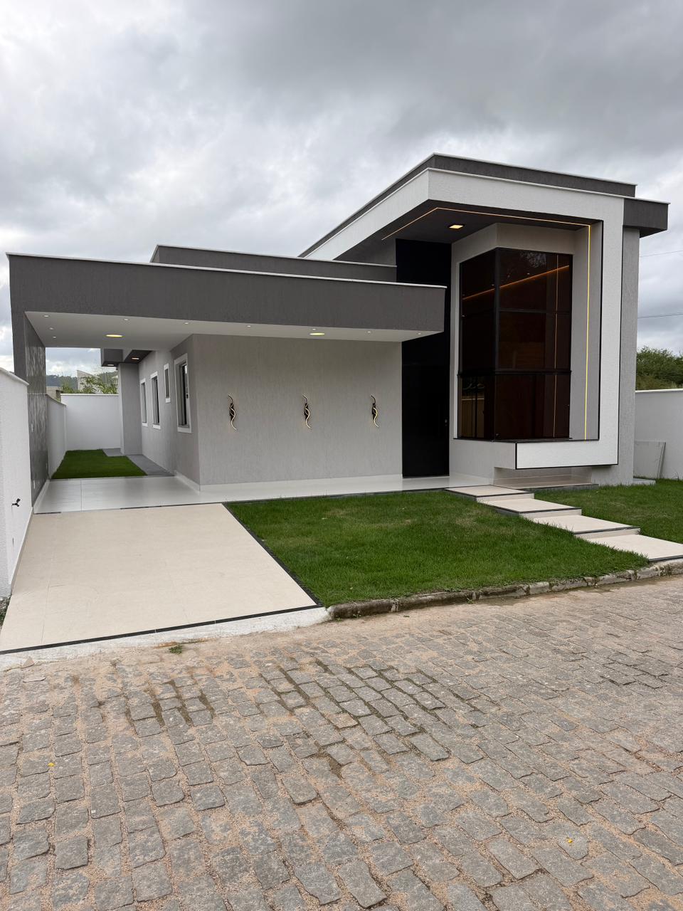 Casa com 3 quartos à venda no Condomínio Dom Village, em Ubatiba, Maricá/RJ. 