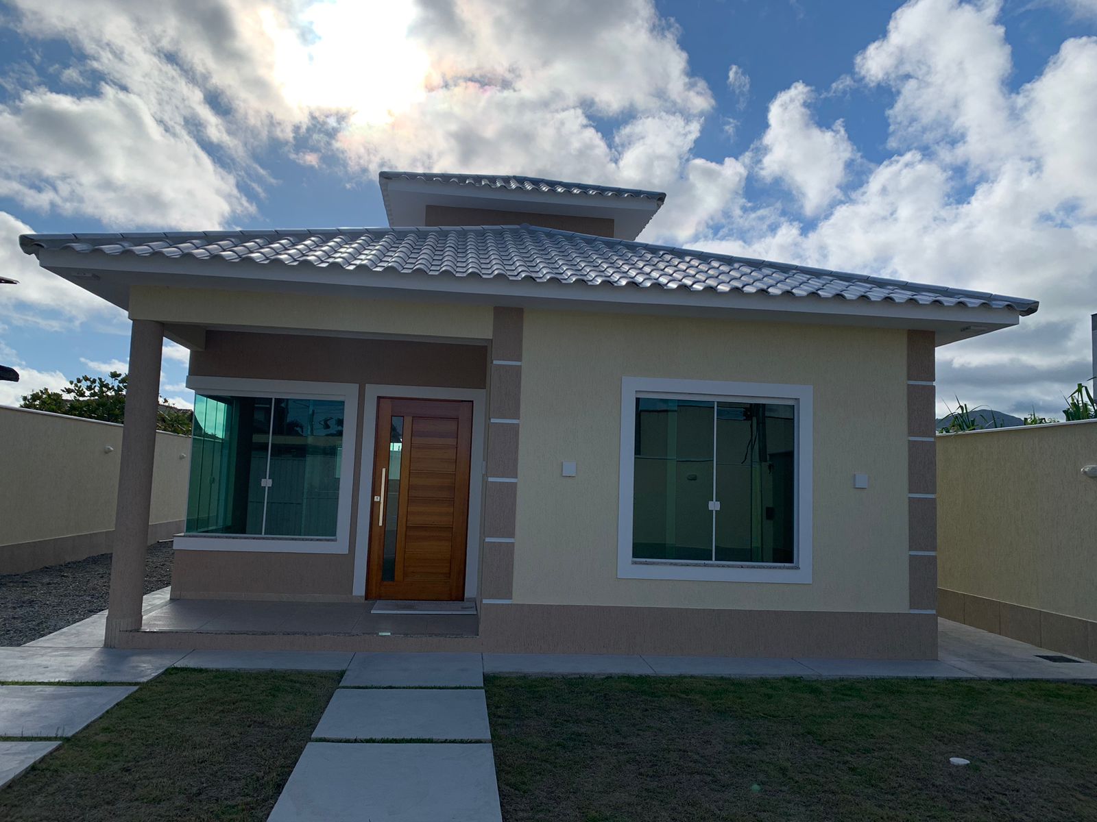 Casa com 3 quartos para locação no Jardim Atlântico Leste, Itaipuaçu Maricá/RJ