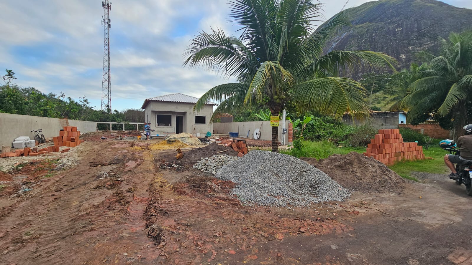 Casa Nova em Lançamento com 3 Quartos, Suíte e Terreno de 480m² à Venda em Chácaras de Inoã, Maricá/RJ