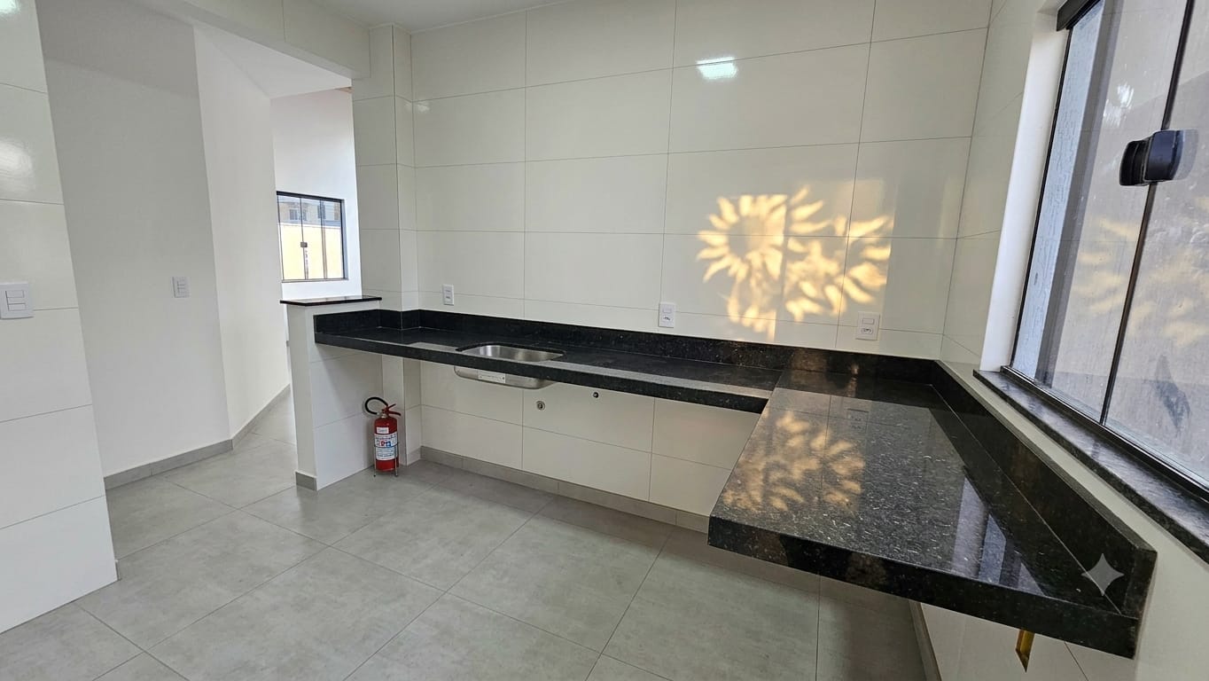 Casa com 2 quartos à venda em Jardim Atlantico Central, Itaipuaçu, Maricá, RJ