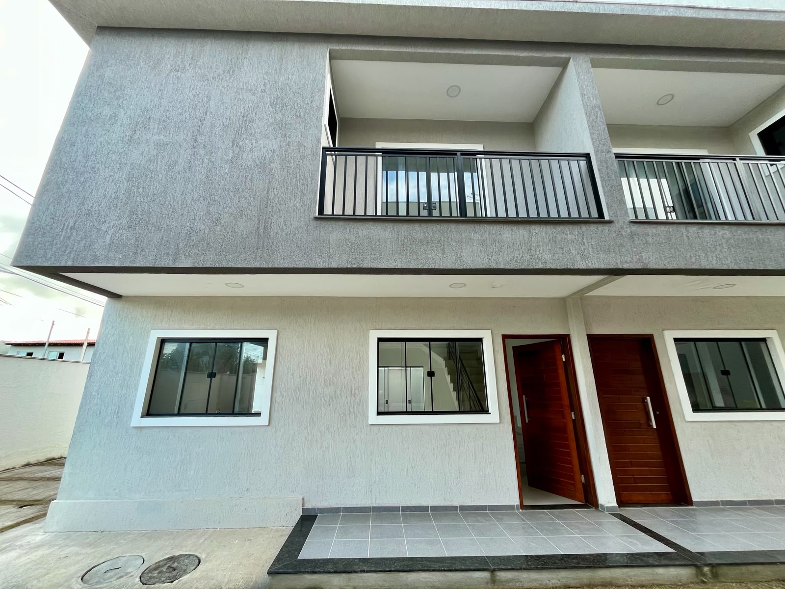 Duplex com 2 suítes à venda no bairro Barroco, em Itaipuaçu, Maricá/RJ. 