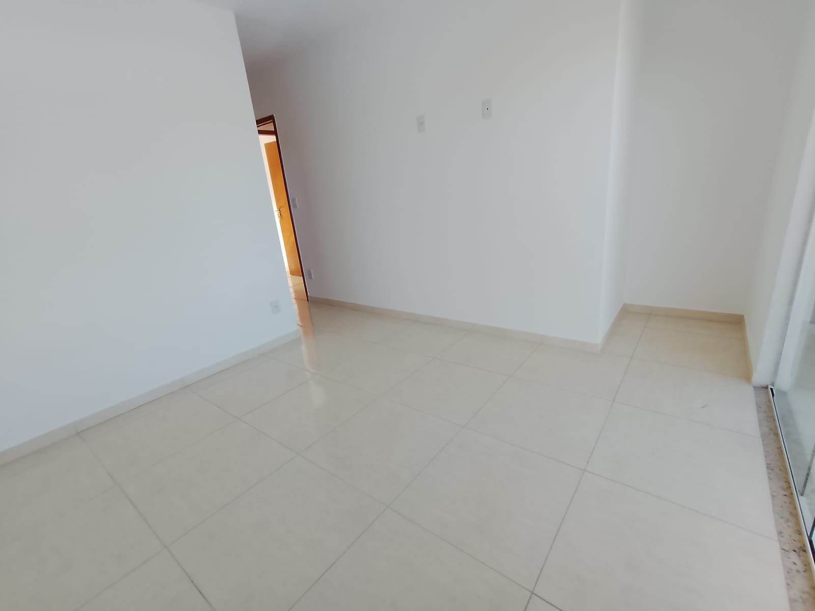 Casa duplex com 2 suítes à venda no Jardim Atlântico Oeste, Itaipuaçu, Maricá, RJ. 