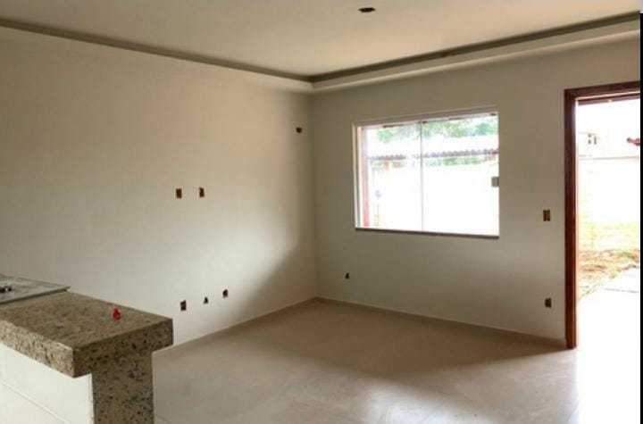 Casa à venda com 2 quartos no Jardim Atlântico Central, Itaipuaçu, Maricá/RJ