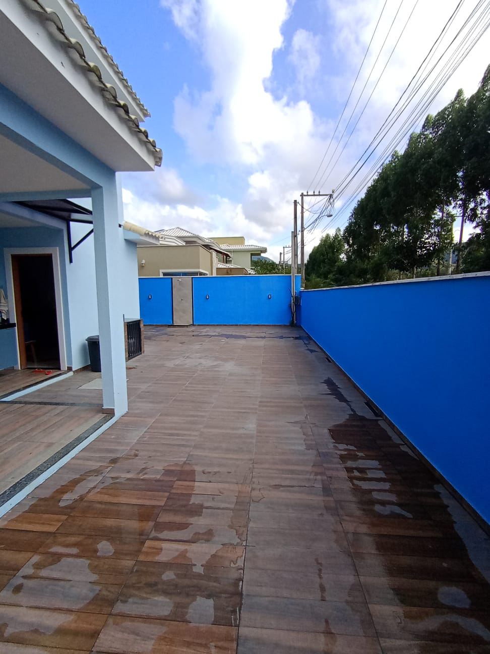Casa para à venda com 2 quartos no condomínio Royal Garden, Pindobas, Maricá(RJ).